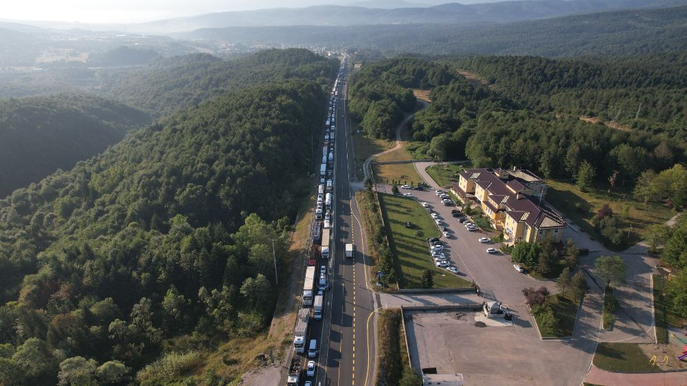 Kaza yapan araçların kaldırılma çalışması tamamlandı