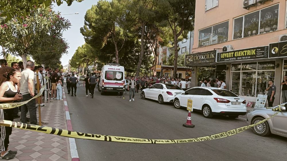 Manisa'da çiçekçi silahlı saldırıya uğradı Çiçekçiden üzen haber 