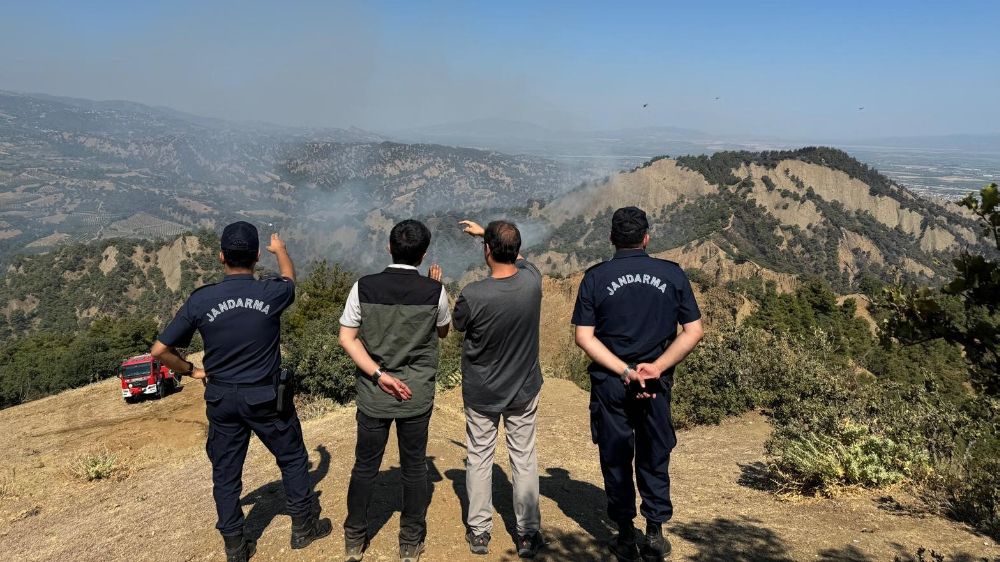 Manisa'da orman yangını yaklaşık 44 saatte kısmen kontrol altında