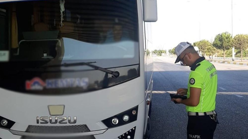 Manisa'da polisten denetim;  293 bin 78 TL idari para cezası uygulandı 