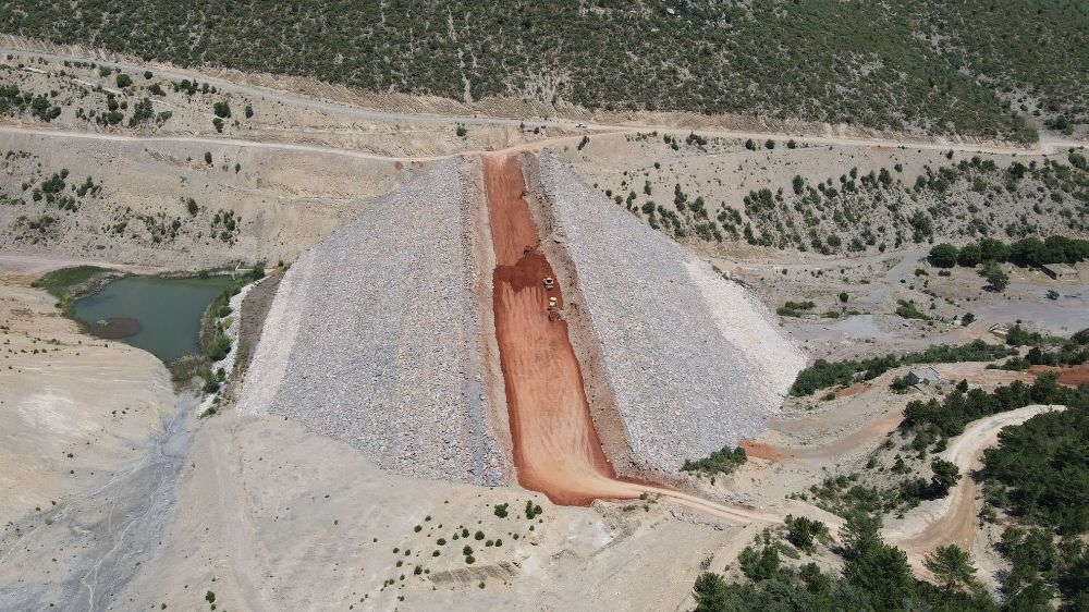 Menteş Barajı’nda inşaat çalışmaları hız kesmeden devam ediyor