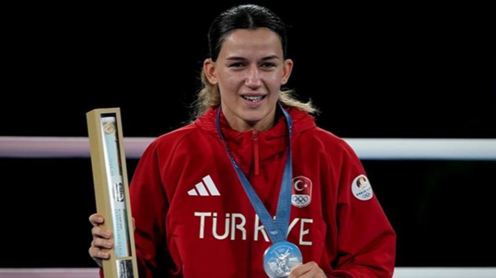 Paris 2024 Olimpiyat Oyunları’nda  Milli boksör Hatice Akbaş’tan gümüş madalya