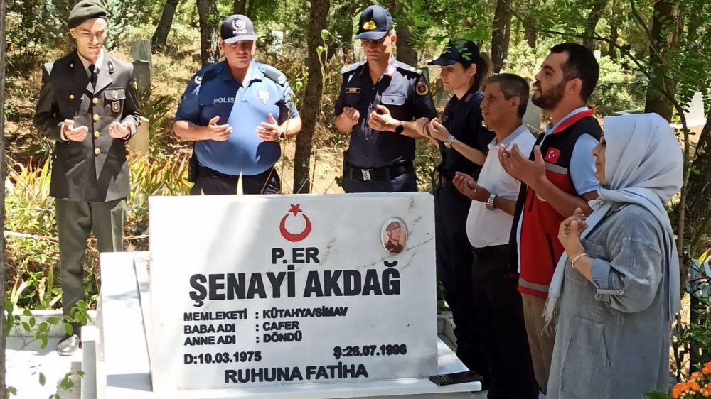 Simav'da şehit mezarları ve aileleri ziyaret edildi