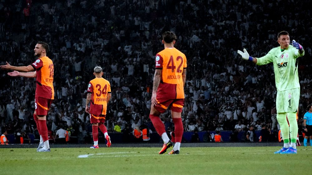 Süper Kupa kabusu! Beşiktaş Galatasaray'a kabus gibi çöktü, sezona yenilgiyle başladı