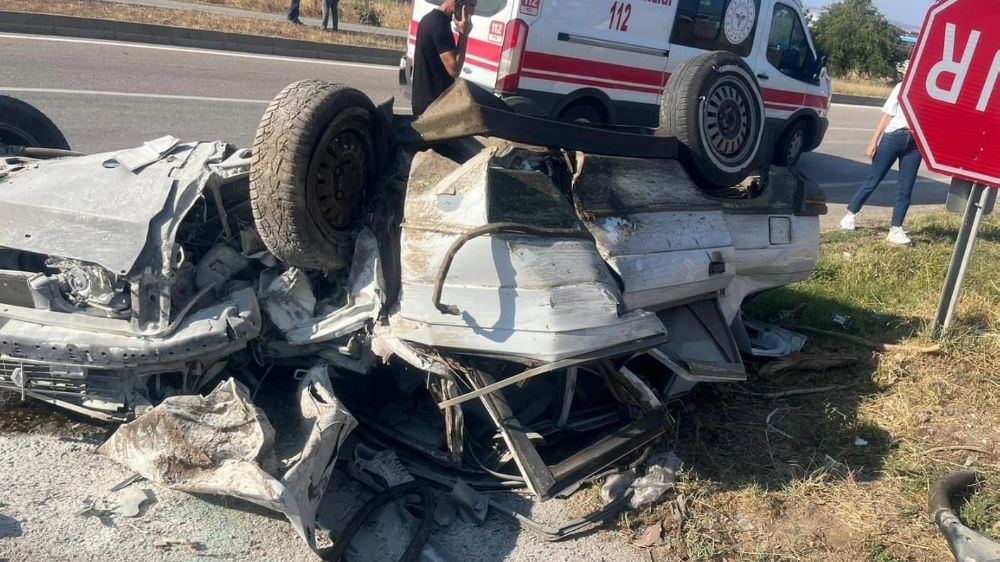 Tokat'ta feci kaza otomobil takla attı sürücü ağır yaralandı