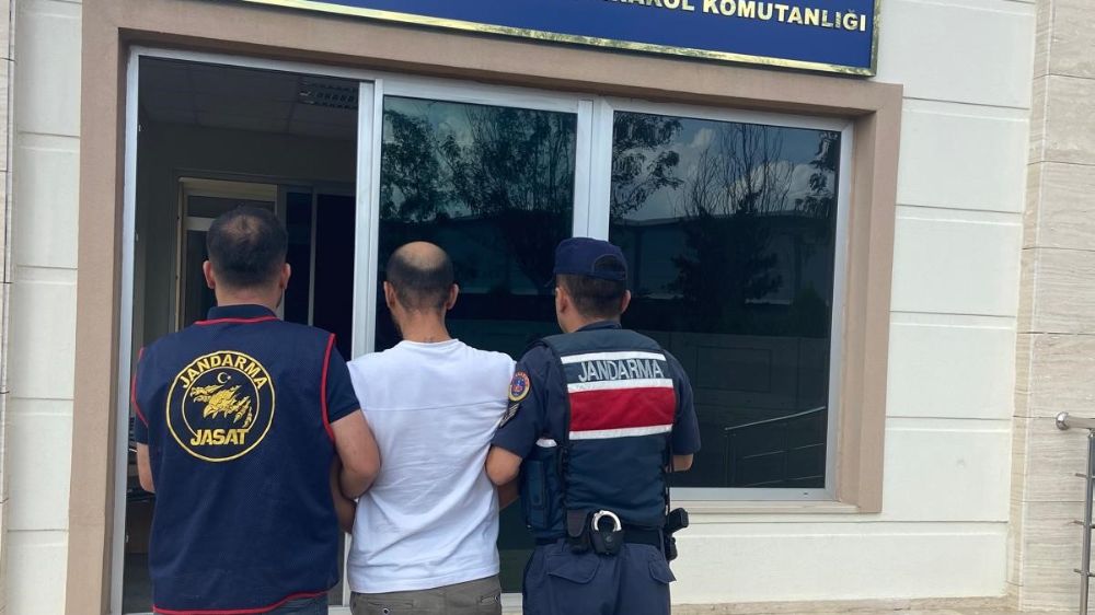 Antalya’da hapis cezasıyla aranan şahıs yakalandı