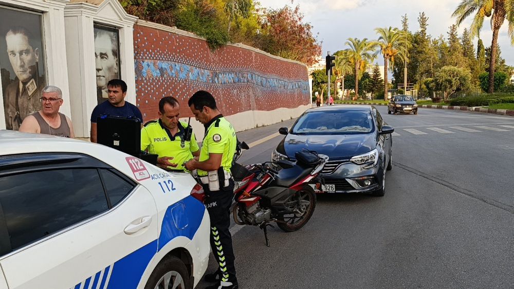 Antalya'da trafik kazası! 1 yaralı