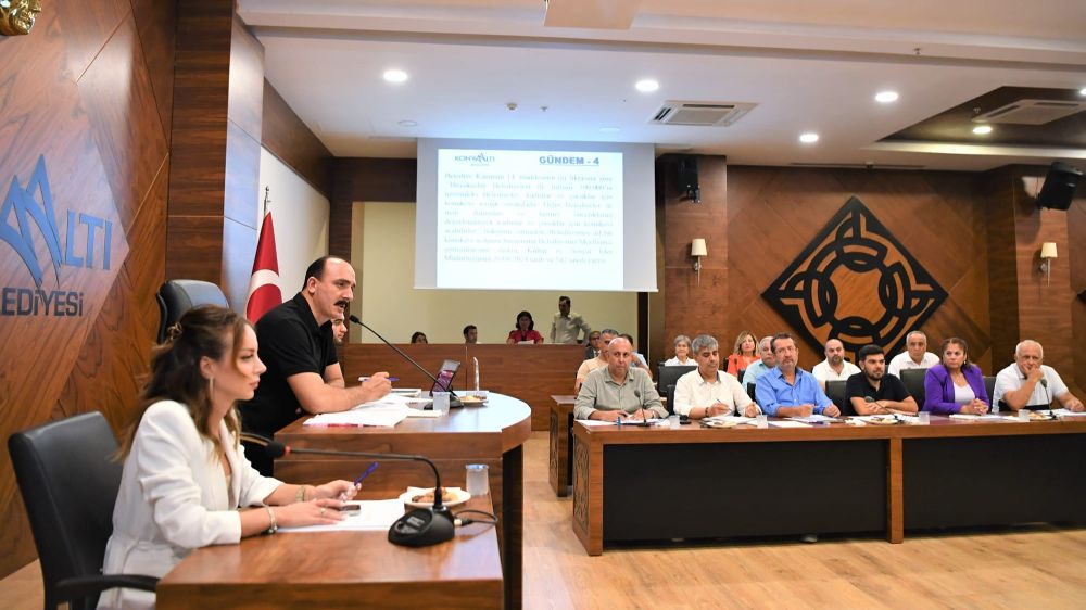 Antalya Konyaaltı Belediye Başkanı Cem Kotan, Ben Konyaaltı’nı betona boğdurmam. Doğayla barışık, kent istiyorum 