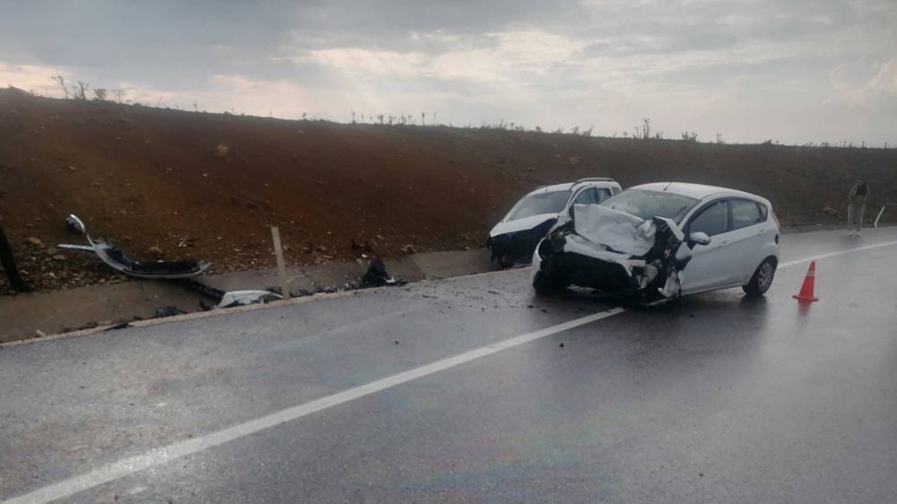 Bilecik'te trafik kazası iki aracı sürücüsü de yaralandı