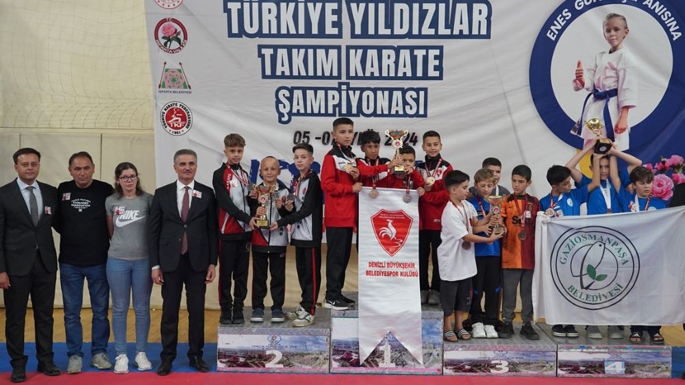 Denizli Büyükşehir Karate Takımı Türkiye Şampiyonu oldu