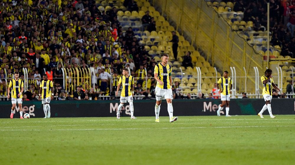 Fenerbahçe 32 maçtır yenilmiyordu! Seriyi Galatasaray Kadıköy'de bozdu