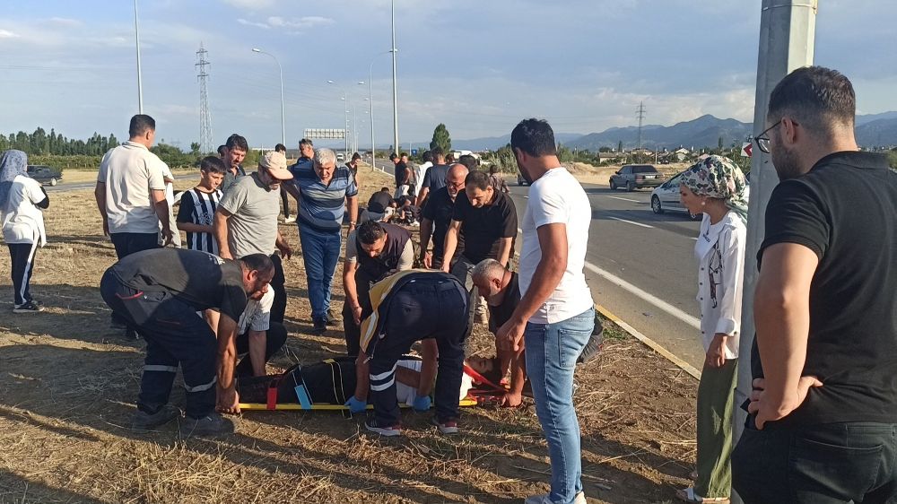 Konya'da trafik kazası 2 kişi ağır yaralandı