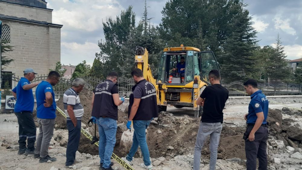 Konya'da yıkım esnasında kemikler bulundu