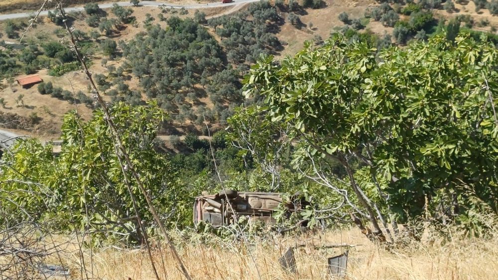 Köşk’te trafik kazası otomobil uçuruma düştü 1 ölü