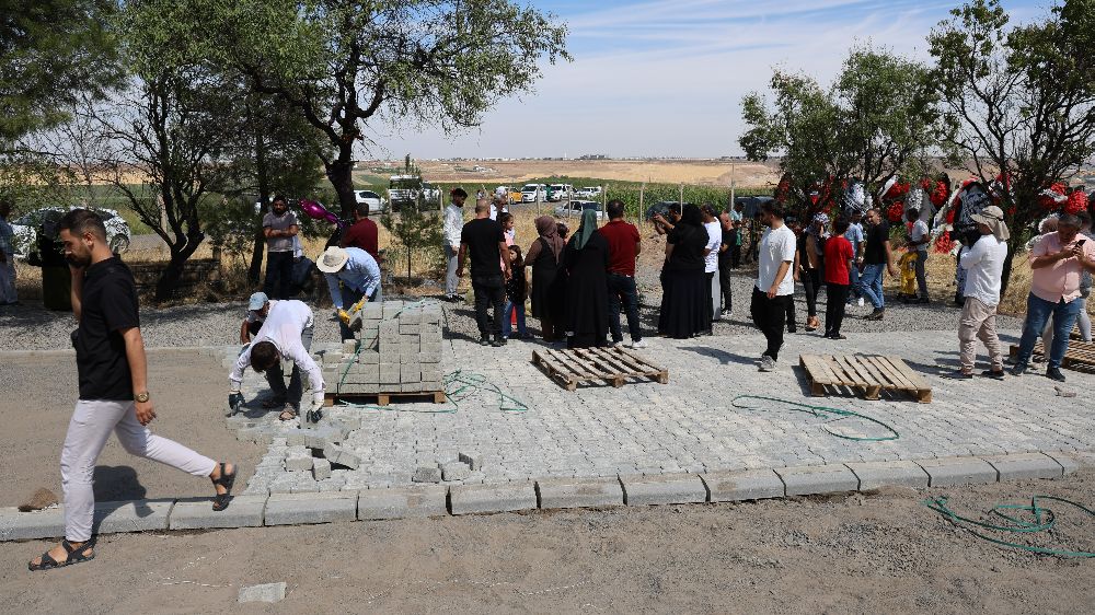 Narin Güran'ın mezarına dört bir yandan ziyaretler! Şehitlikte olmasını istiyorlar