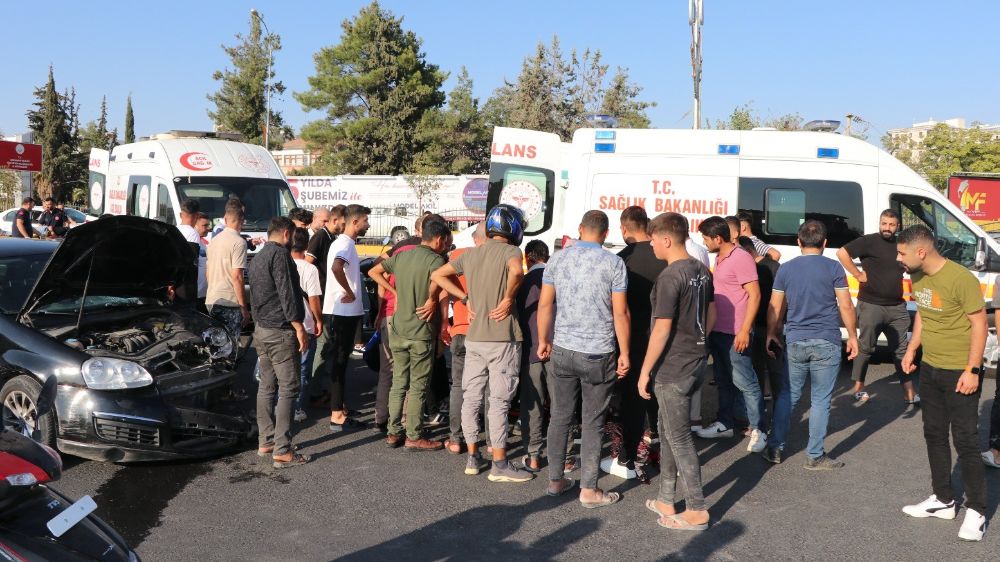 Şanlıurfa'da elektrikli bisiklet ile otomobil çarpıştı: 1 ölü 1 yaralı