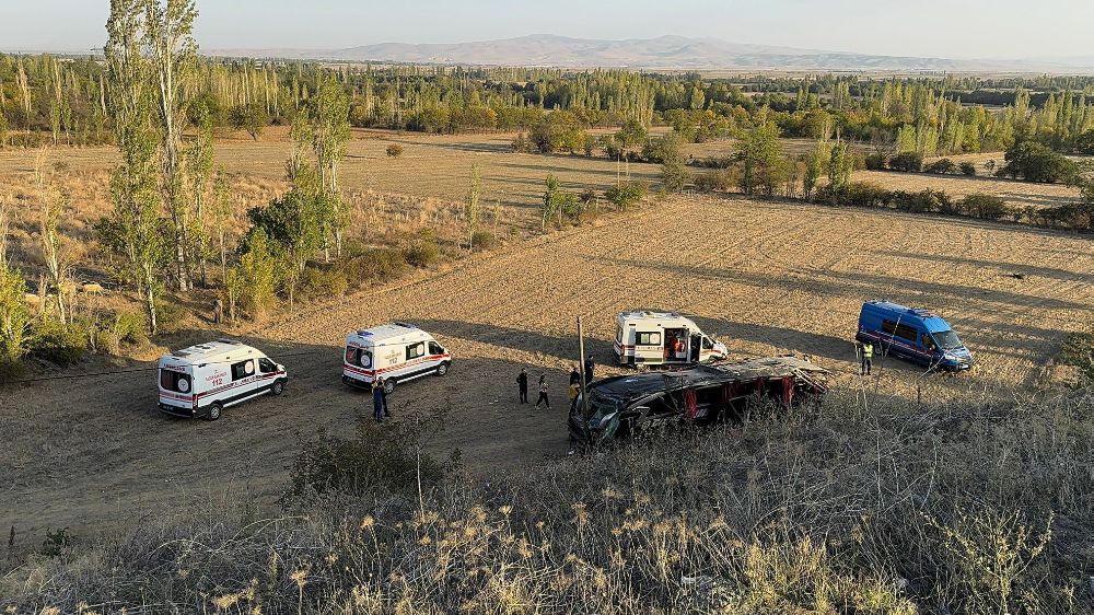 Afyonkarahisar'daki otobüs kazasında üzen haber geldi 1 kişi hayatını kaybetti