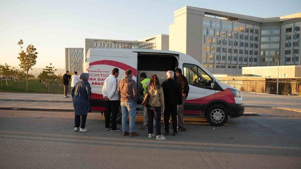 Ankara Keçiören Belediyesi'nden Sabahın Erken Saatlerinde Vatandaşlara Çorba İkramı başladı 