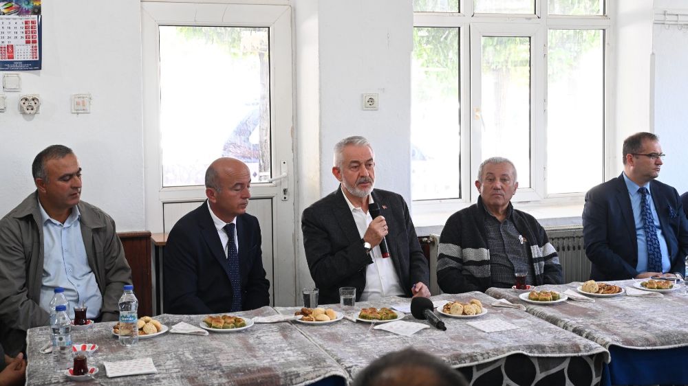 Başkan Başdeğirmen Aliköy'ü ziyaret etti! Vatandaşlara bir araya geldi