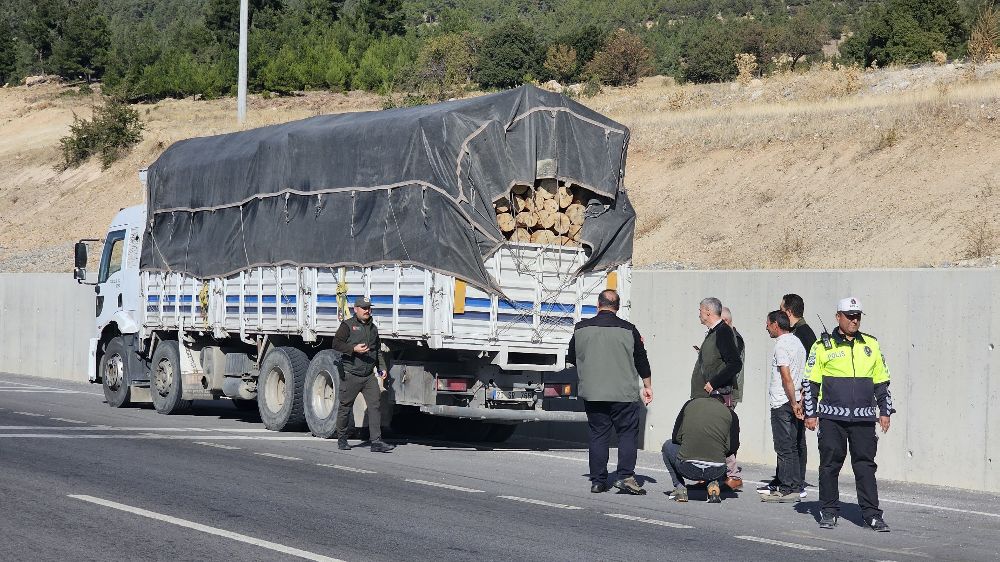  Denizli'de orman suçlarıyla mücadelede sıkı denetim 23.512 araç kontrol altına alındı