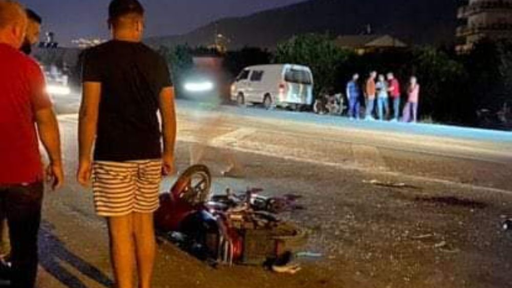 Finike Elmalı yolundaxmotosiklet ve aracın çarpışması sonucu 1 kişi öldü, 1 kişi yaralandı