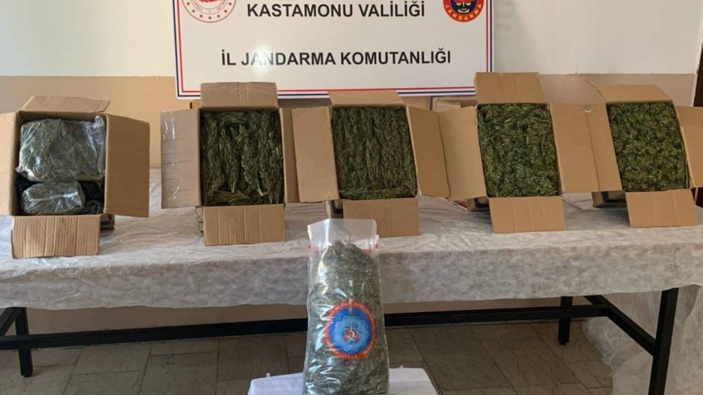  Kastamonu’da jandarmadan uyuşturucu operasyonu