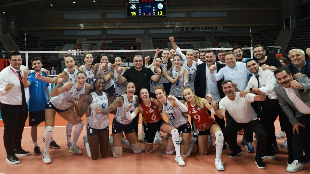 Keçiören Belediyesi Kadın voleybol takımı ilk maça ilk galibiyet ile Başladı 