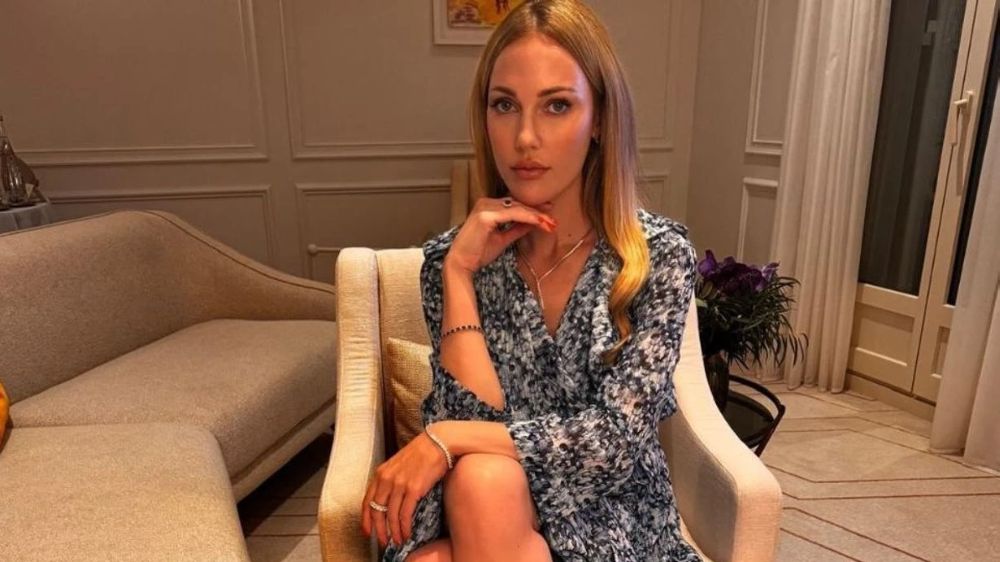 Meryem Uzerli 'Ru' dizisi için Cannes'a gitti