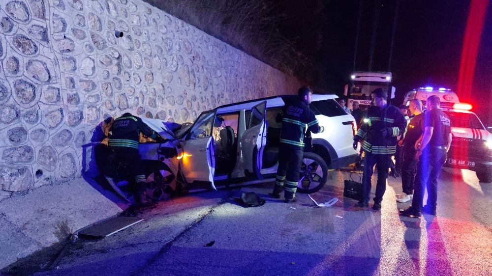 Tekirdağ'da feci kaza yasa boğdu 2 doktor hayatını kaybetti 2 doktor yaralandı 