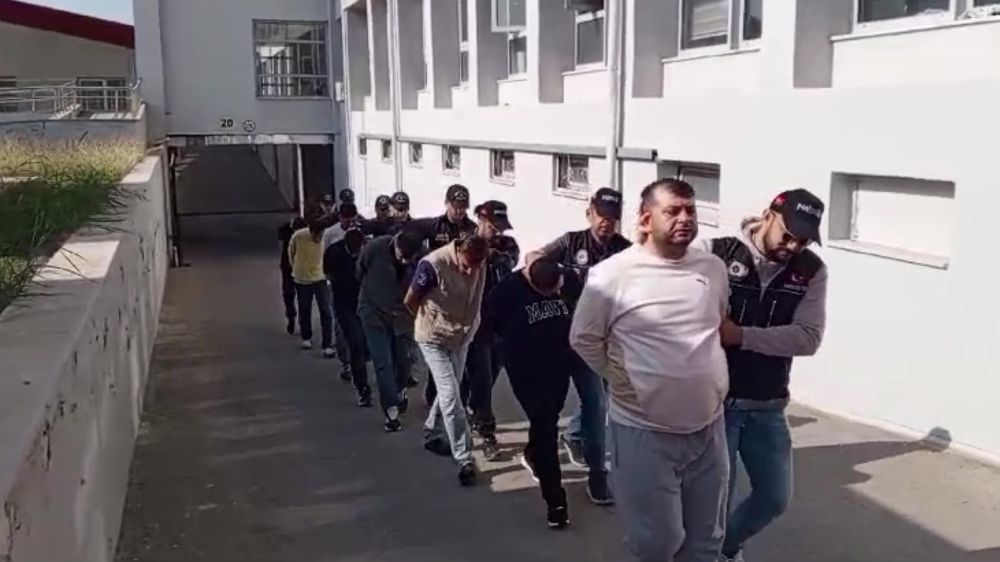 Adana'da uyuşturucu operasyonu 32 kişi tutuklandı