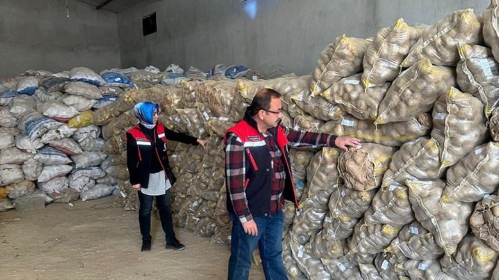 Afyonkarahisar’dan Tunus ve Azerbaycan’a 300 ton patates ihracatı gerçekleşti