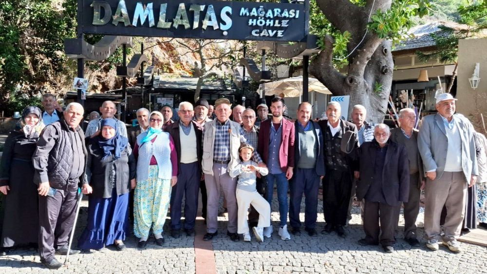 Alanya Belediyesi’nden yaşlı vatandaşlara tarih ve doğa gezisi