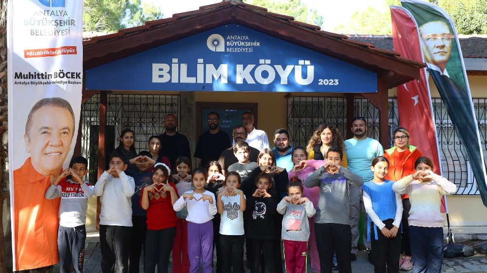 Antalya Bilim Köyü ara tatilde öğrencileri doğayla ve bilimle buluşturuyor