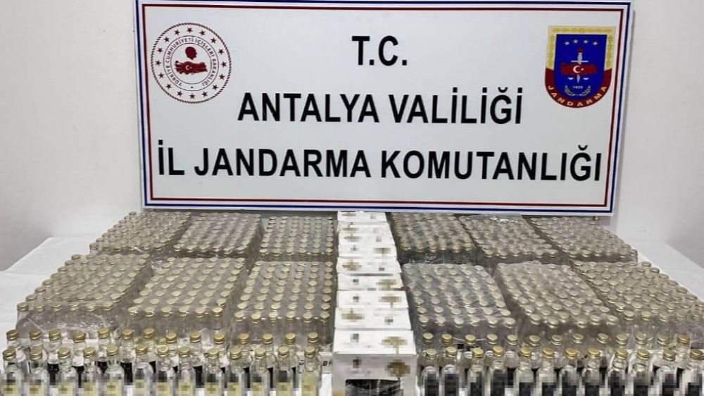 Antalya'da jandarma tarafından kaçak içki operasyonu