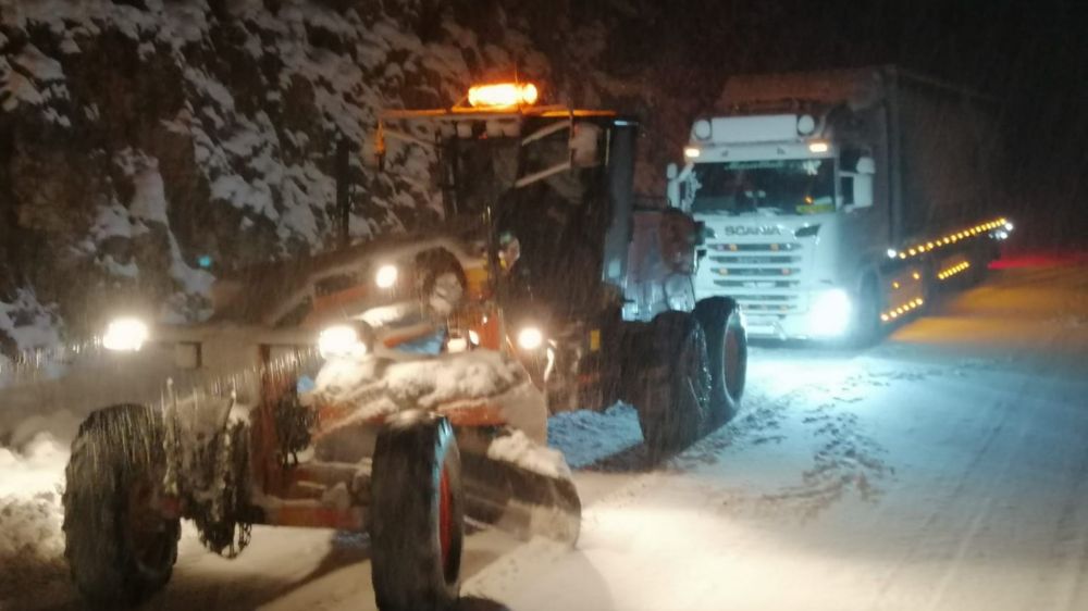 Antalya-Konya karayolu uzun araçlarına geçişine kapatıldı