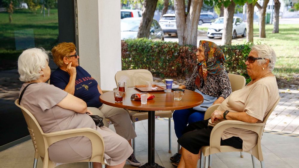 Antalya’nın emekli kahveleri Sosyalleşmenin ve dinlencenin yeni adresi