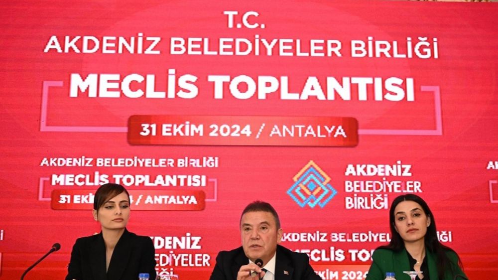  Bozkurt Belediye Başkanı Birsen Çelik, Akdeniz Belediyeler Birliği Toplantısında İş Birliğini Vurguladı