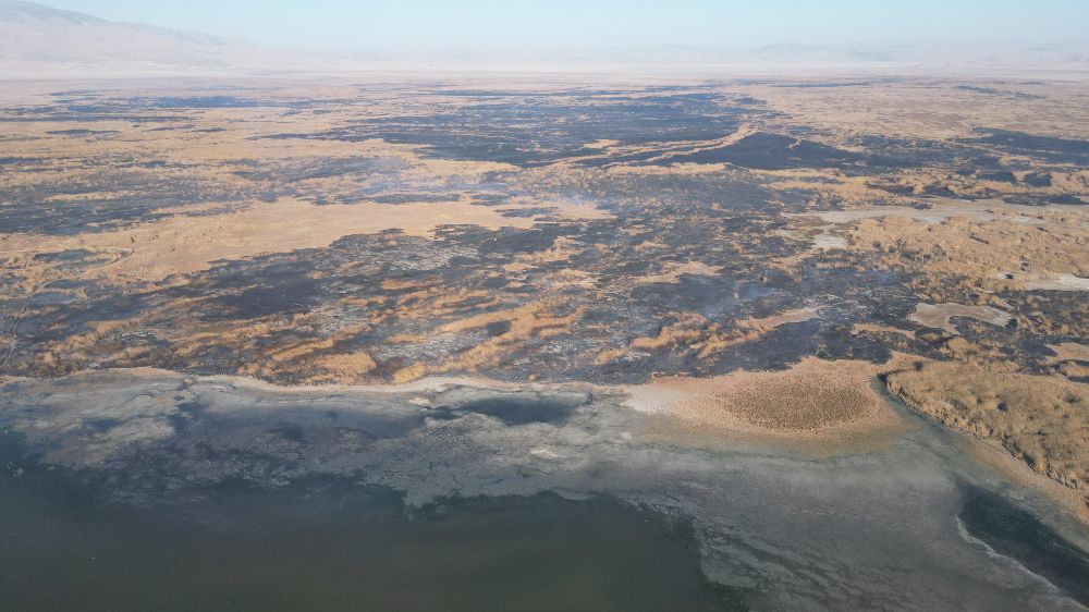 Eber Gölü’nün ekolojik dengesini koruma çalışmaları için Afyon’da toplantı düzenlendi