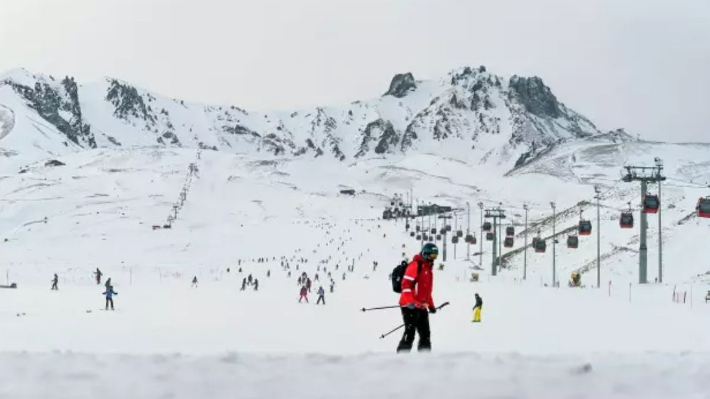 Erciyes Kayak Merkezi Nerede ve Ne Zaman Açılıyor? Erciyes Kayak Merkezi Pist Uzunluğu Kaç Km?