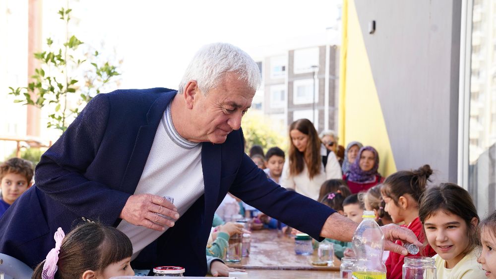  Finike Belediyesi’nden çocuklara eğlenceli ve eğitici etkinlik "Kavanozunu kap gel"