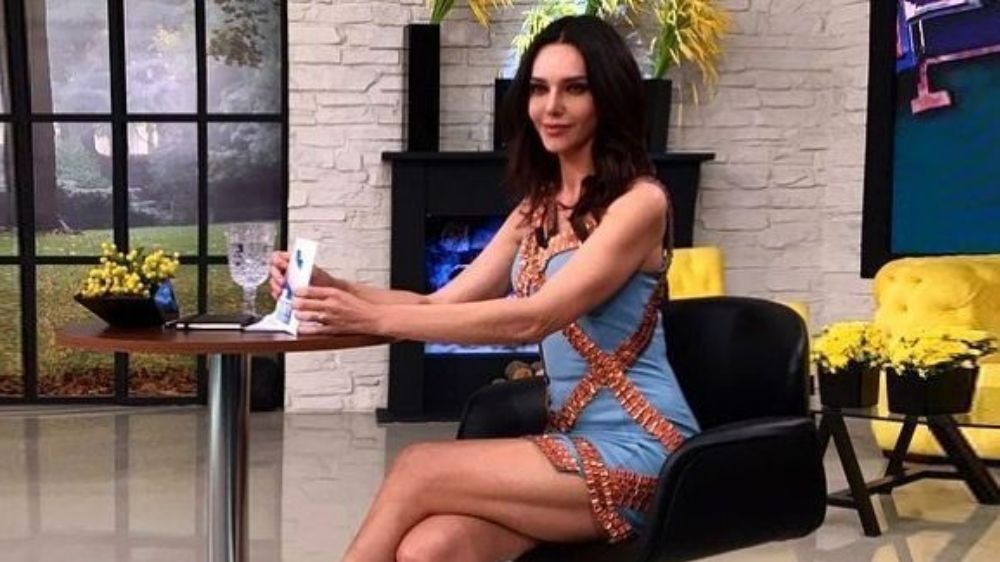 Hande Ataizi'nin oğlunun adı ne? Ünlü sanatçı oğluna neden bu ismi koydu?