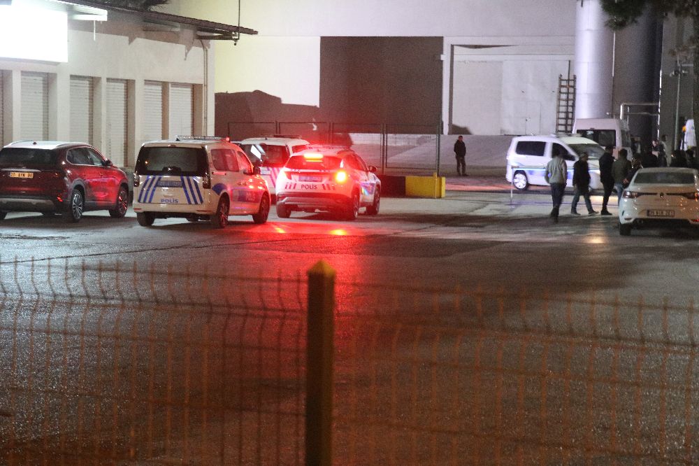 Komşuda Abalıoğlu Yem Fabrikasında Siloya Düşen İşçiden acı haber