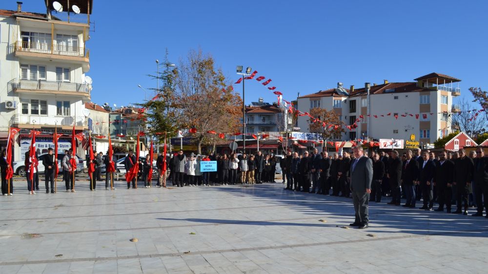 Korkuteli’nde 24 Kasım Öğretmenler Günü Törenle kutlandı 