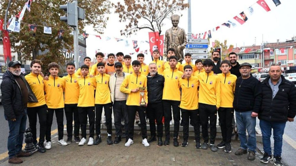 Mamak Spor U 16 Takımı  B Liginden A Elit Lige yükseldi