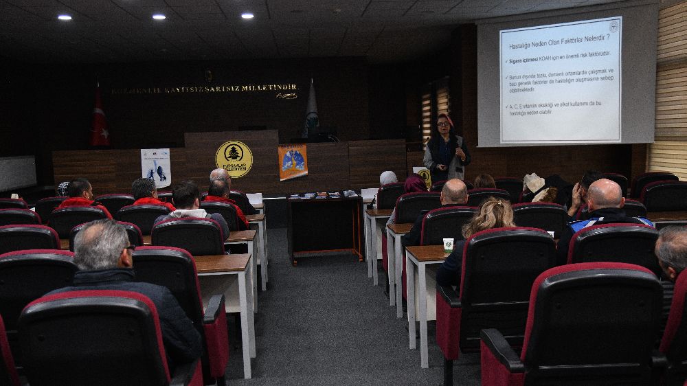 Pursaklar Belediyesi'nden personellere KOAH ve sigara bağımlılığına dair farkındalık semineri