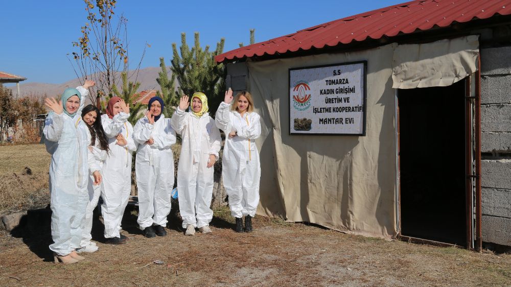 Üretim Rekorları kıran Kayseri Kadın Kooperatifleri, emekle çalışıp gururla kazanan kadınların adresi