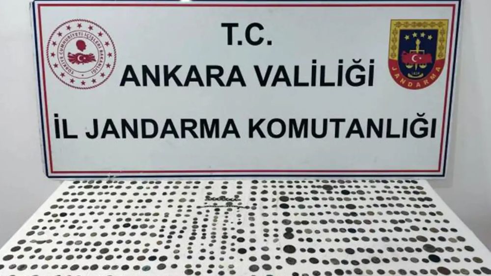 Ankara Etimesgut'ta Tarihi Eser Kaçakçılığı 640 Sikke ve 42 Metal Obje Ele Geçirildi