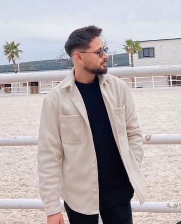 Antalya'da falezlerden denize düşen araçta engin Ş.'ye ait kıyafet bulundu