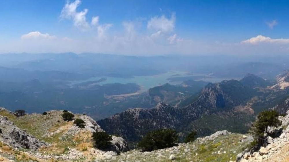 Bu Tepeden Antalya  Burdur Isparta  il sınırları harika fotoğraflar 