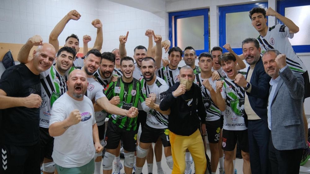 Denizlispor Cavidil Play-Off’a katılmayı garantiledi, 1. Lig hedefi için taraftar desteği bekliyor